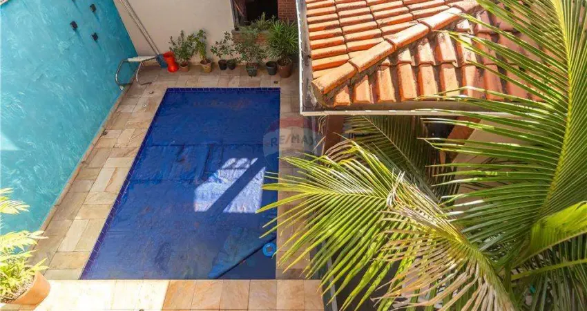 Dois lindos sobrados no mesmo terreno, com piscina na estação conceição do metrô!