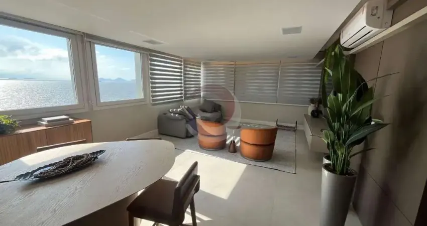 Apartamento com 3 quartos para alugar na Avenida Jornalista Rubens de Arruda Ramos, 1038, Centro, Florianópolis