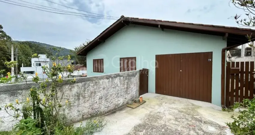 Casa com 3 quartos para alugar na Servidão Maria Ana Cameu, 72, Rio Tavares, Florianópolis
