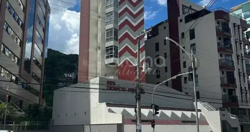 Apartamento com 3 quartos para alugar na Avenida Mauro Ramos, 278, Centro, Florianópolis