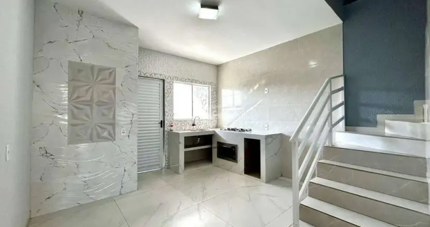 Sobrado aconchegante em piçarras: conforto e praticidade próximo à nereu ramos!