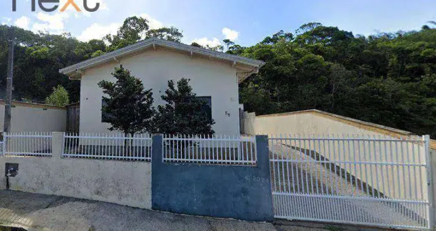 Espaço, conforto e localização privilegiada  casa com suíte à venda em penha