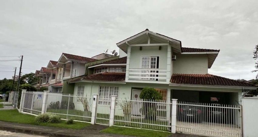 CASA no SANTO ANTÔNIO com 4 quartos para VENDA, 198 m²