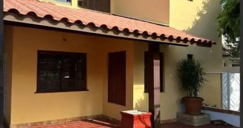 Casa em condomínio fechado com 5 quartos à venda na Avenida Brigadeiro Alberto Costa Matos, 766, Pitangueiras, Lauro de Freitas