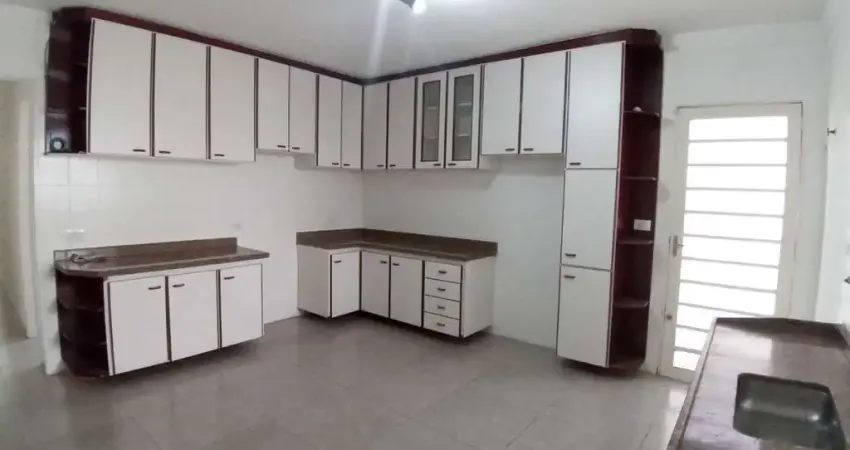 Casa com 3 quartos para alugar em Santa Cruz, Americana 