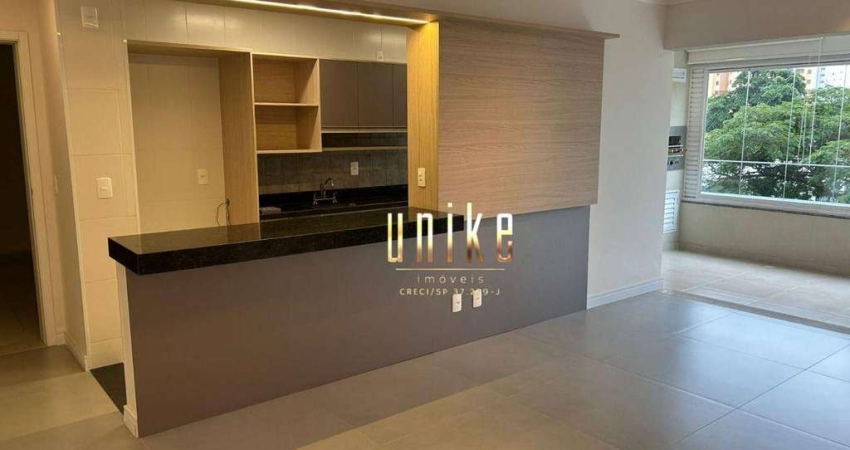 Apartamento para alugar na Vila Adyana com 2 dormitórios sendo 1 suíte