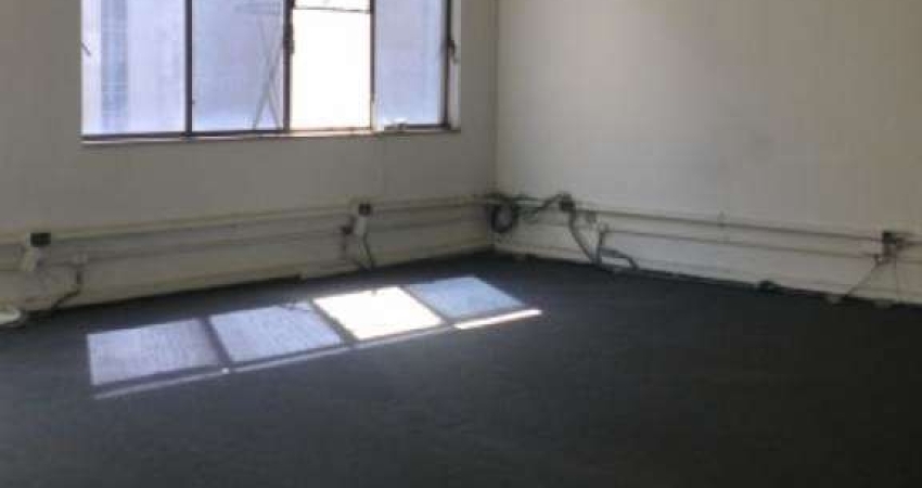 EXCELENTE CONJUNTO COMERCIAL COM 02 SALAS NO CENTRO