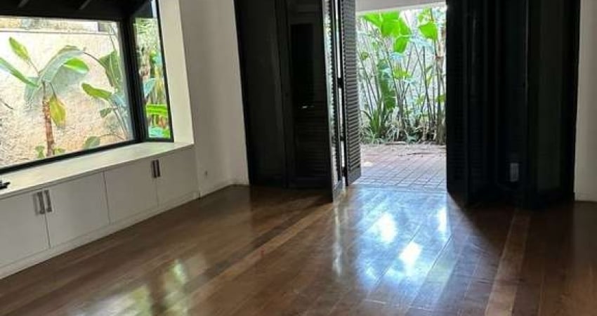 Casa  para locação na Vila Nova Conceição, 5 dormitórios