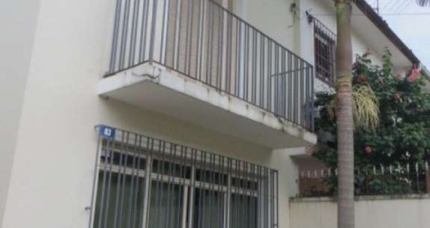 CASA EM RUA SEM SAIDA - VILA MARIANA - FACIL ACESSO AO METRO