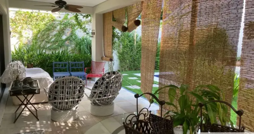 Casa na Vila Inah - Morumbi, com belíssimo paisagismo!