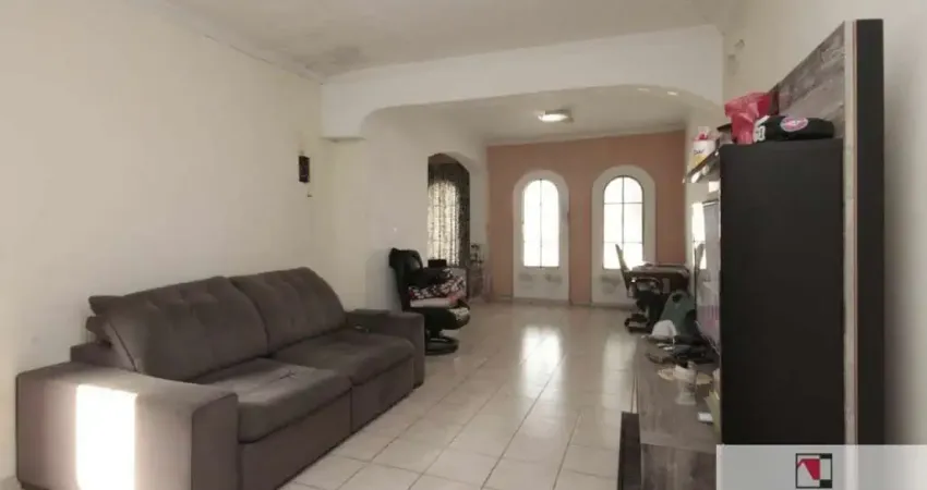 Casa a venda no Ipiranga , 3 dormitórios .