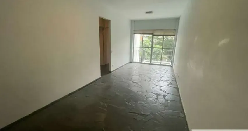 Vendo apto no Itaim Bibi com 75 mts, sendo 2 dormis com 1 suite, 2 vagas