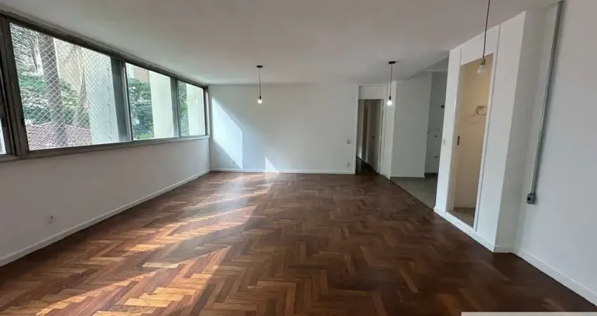 Vendo  apartamento no Itaim Bibi 04 dormitórios, 1 vaga