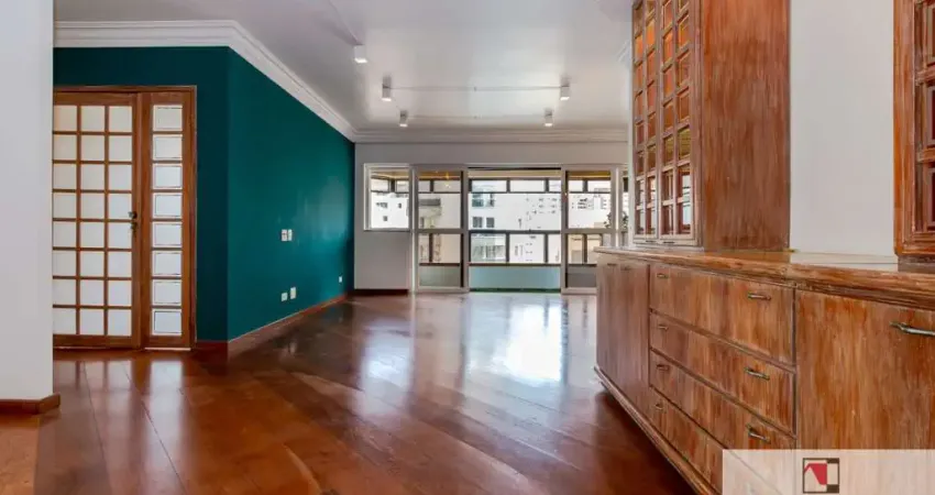 Vendo Apartamento em Av  Macuco , 49 ,  com 155 mts, 2 vagas, varanda