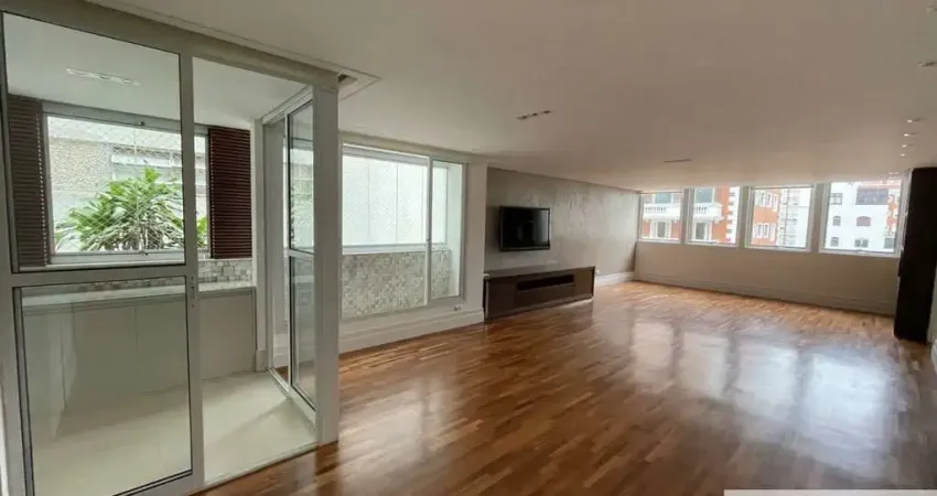 Vendo Apartamento Reformado Jardim América 2 vagas 184 m2