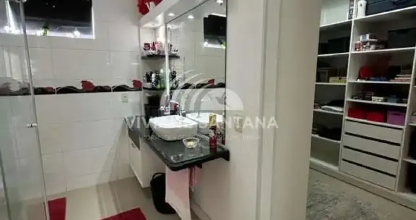 Casa para Venda em Florianópolis, São João do Rio Vermelho, 4 dormitórios, 1 suíte, 2 banheiros, 8 vagas