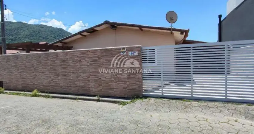 Casa para Venda em Florianópolis, São João do Rio Vermelho, 4 dormitórios, 1 suíte, 2 banheiros, 8 vagas