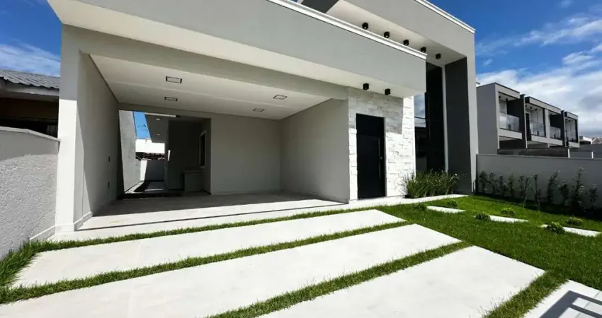 Maravilhosa Casa com 03 quartos com uma suíte na Palhoça - SC