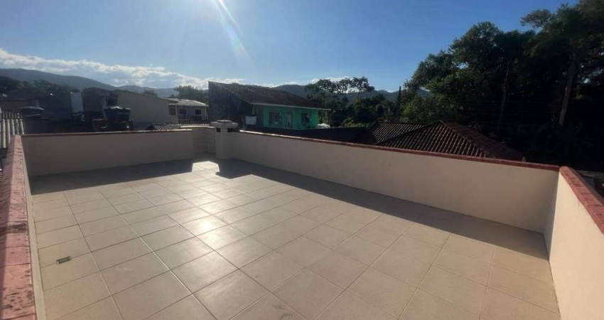 Casa de 3 dormitórios com 1 suíte em Forquilhas - São José/SC