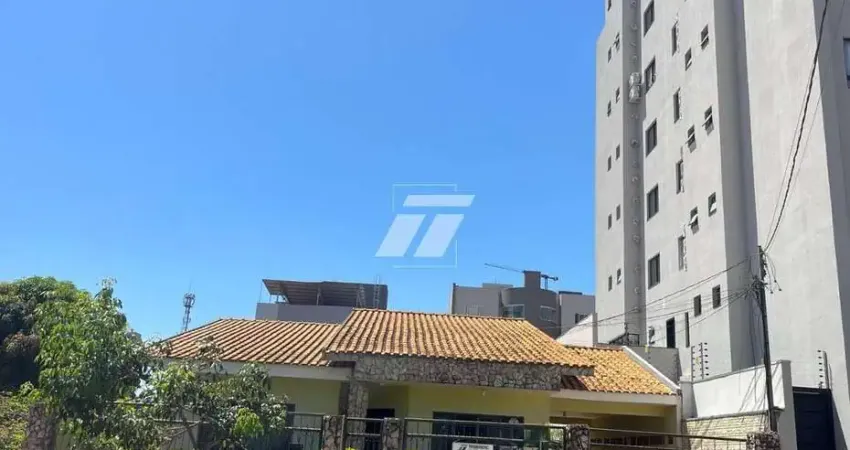 Casa à venda no Centro, Cascavel 