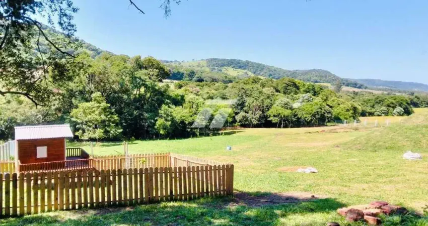 Casa à venda no Centro, Santa Tereza do Oeste 