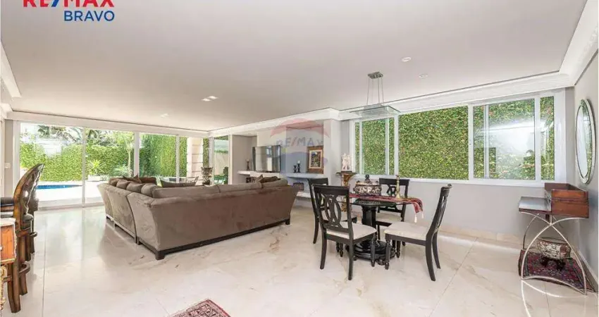 Casa em condomínio com 757m², 6 suítes e 7 vagas no Campo Comprido