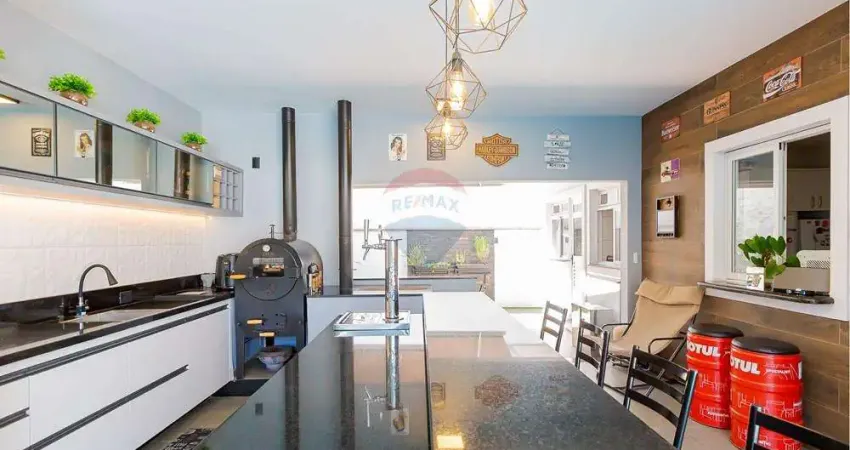 Casa em condomínio fechado com 5 quartos à venda na Rua Adolfo Werneck, 309, Uberaba, Curitiba