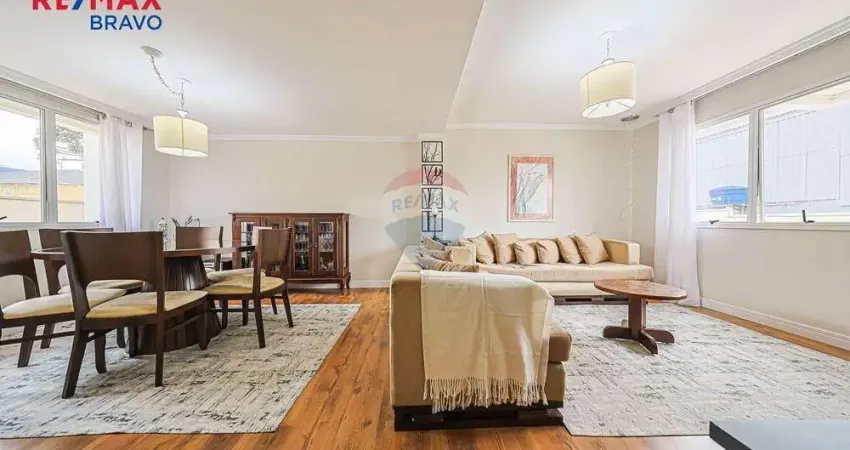 Sobrado à venda em condomínio, 3 Q (1 suíte), 3 vagas de garagem, 160m2, no Bacacheri