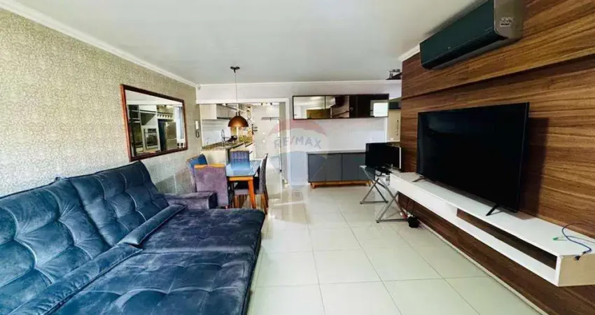 Casa térrea em condomínio com mezanino, totalmente mobiliada, com hidromassagem na suíte e com energia solar no bairro alto em curitiba,