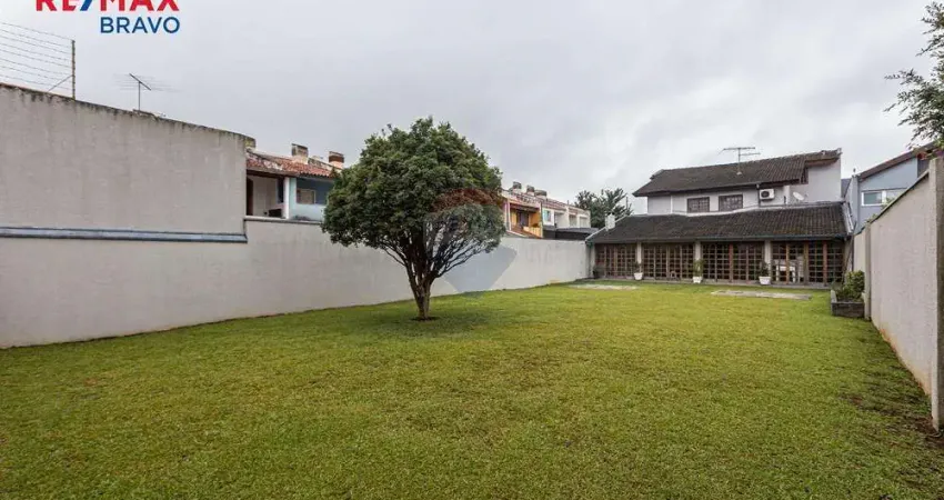 Terreno de 580 m2 com casa amplo quintal, 4 quartos, vagas pra 7 carros, bairro jardim das américas em curitiba pr