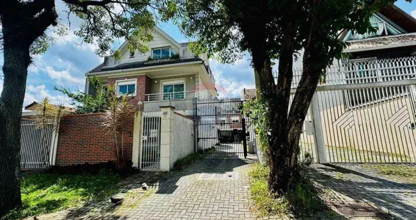 Casa em condomínio próximo ao shopping jardim das américas, rua pedro demeterco, com 04 quartos em curitiba