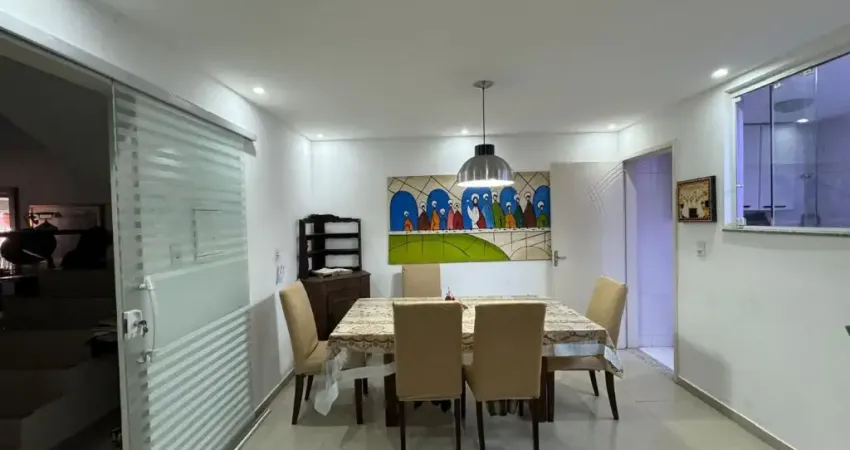 Linda Casa no Condomínio Girassol - Campo Grande RJ