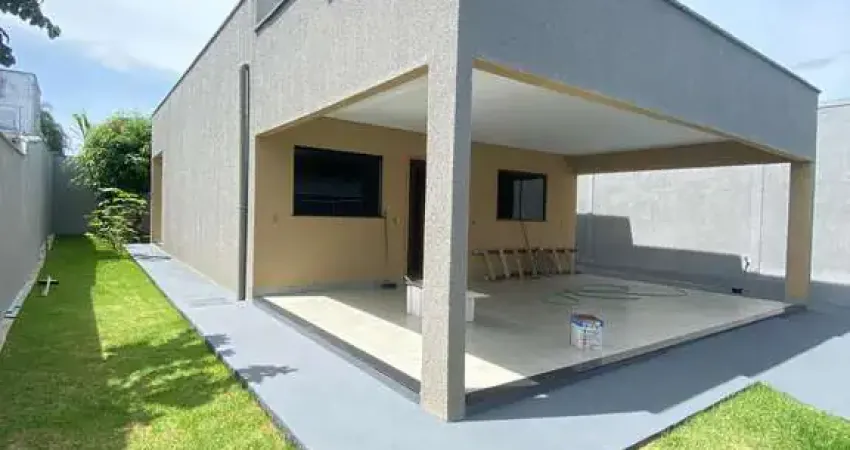 Casa sozinha no lote - Em frente ao Parque do Lago no Residencial Boa Vista
