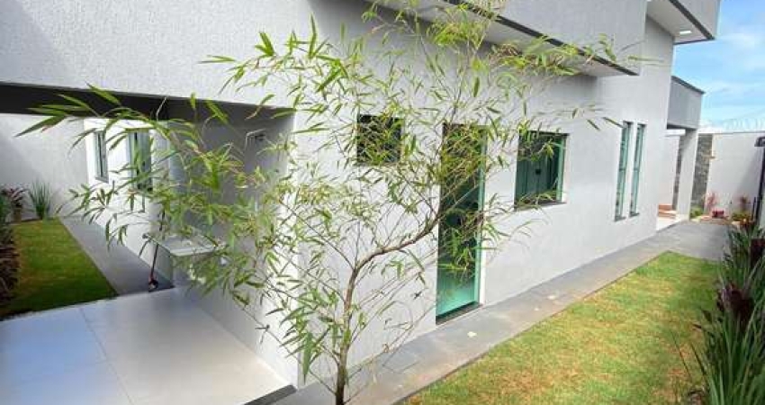 Casa Alto Padrão com Piscina no Parque Industrial – Senador Canedo