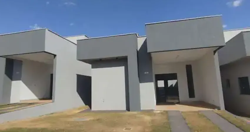 CASA DE 3 QUARTOS - 1 SUÍTE - CONDOMINIO FECHADO - SENADOR CANEDO