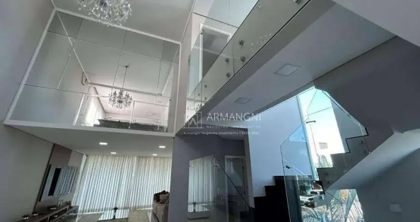 Sobrado de esquina, localizado no Condomínio Golden Park Residence