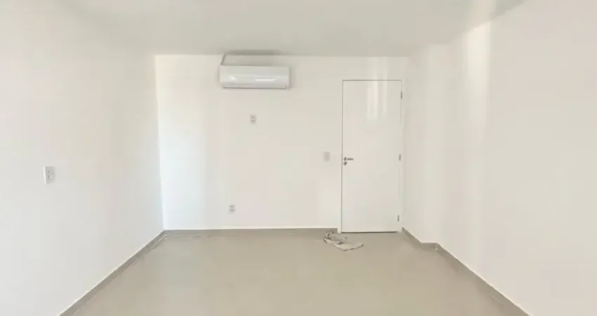 Excelente Sala Comercial para Locação – OTC Office Tower Center – Andar Alto | 24 m² | Candelária