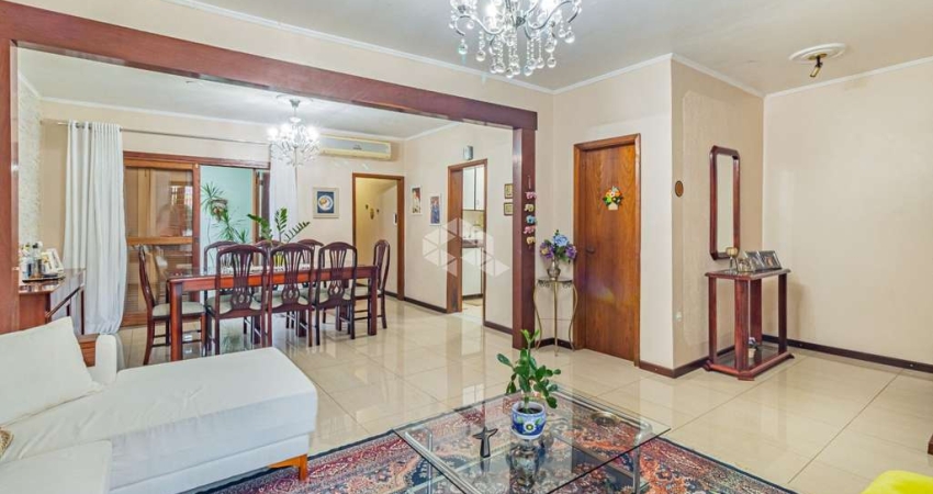 Casa com 3 quartos à venda na Rua Baden Powell, 210, Sarandi, Porto Alegre