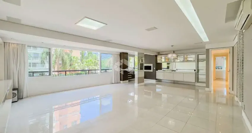 Apartamento com 3 quartos à venda na Avenida Túlio de Rose, 400, Passo da Areia, Porto Alegre