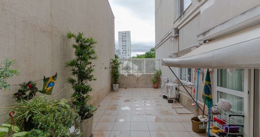 Apartamento Garden no bairro Santana em Porto Alegre de 2 dormitórios, terraço e vaga