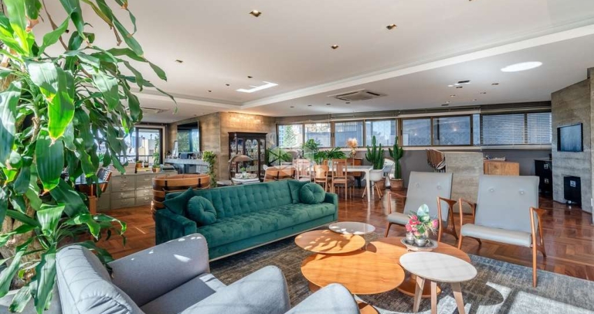Apartamento com três suítes, no ponto mais alto do Bela Vista.