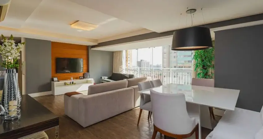 Apartamento com 3 quartos à venda na Avenida Túlio de Rose, 500, Jardim Europa, Porto Alegre