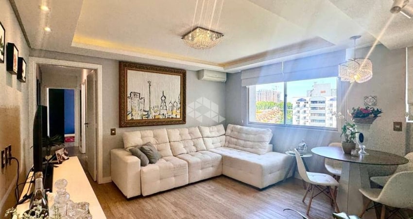 Apartamento dois quartos, totalmente reformado, em andar alto, no boa vista