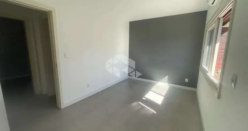 Apartamento 1 dormitório com sacada e garagem para venda no bairro Moinhos de Vento em Porto Alegre