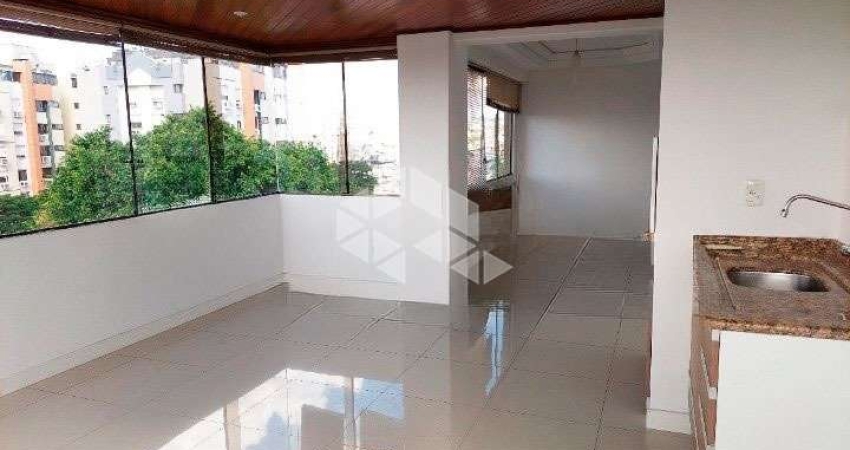Apartamento 3 dormitórios sendo uma suíte, 2 vagas de garagem no Bairro Cristo Redentor
