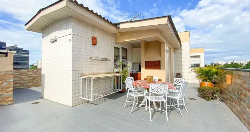 Cobertura reformada à venda com 176m² privativos, churrasqueira no jardim e vista panorâmica no jardim lindóia