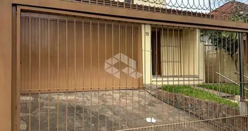 SOBRADO  EXCEPCIONAL EM ÓTIMA, MUITO BEM LOCALIZADO 3 DORMITÓRIOS