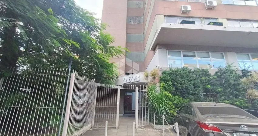 Sala comercial, elevador e móveis planejados, vaga escriturada, uma quadra da av. cristovão colombo