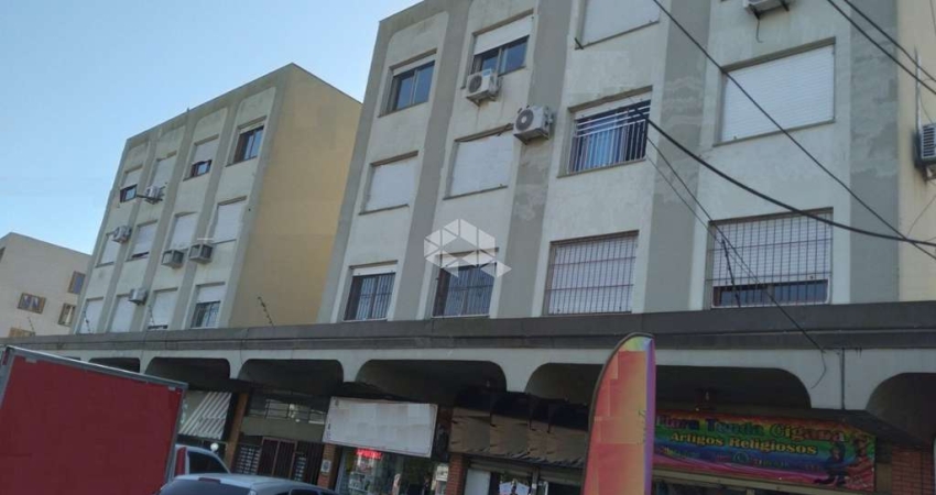 Apartamento ,dois dormitórios, com vaga ESCRITURADA, bem localizado, muito iluminado!