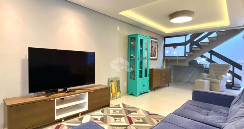 casa  sobrado a venda com 3 dormitórios, sendo 2 suites, sala de estar e sala de jantas cozinha com armários, área de serviço com armários  e garage